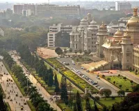 दीपावली सप्ताहांत के लिए हजारों लोगों के शहर छोड़ने से पूरे बेंगलूरु में यातायात जाम