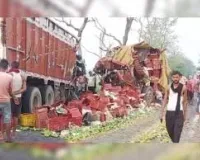 पांच घंटे के बचाव अभियान से क्षतिग्रस्त केबिन में फंसे चालक को बचाया गया