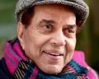 धर्मेंद्र के कपड़े पहनकर बने स्टार