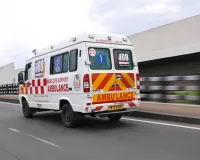 डबल रोड पर तेज रफ्तार एम्बुलेंस ने दंपत्ति को कुचला, मौत