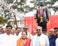 मुख्यमंत्री ने मैसूरु में डी. देवराज उर्स की प्रतिमा का किया अनावरण