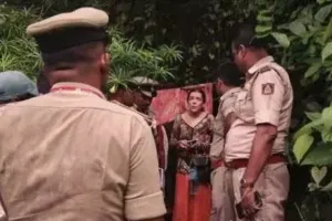 गुफा से दो बेटियों के साथ रूसी महिला को बचाया गया