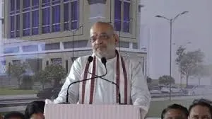 महाराष्ट्र में भाजपा अपने बल पर चलती है