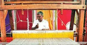 मिलों में काम ठप्प, छंटनी के शिकार लाखों कारीगर