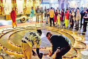  लाल चौक पर सजा राम का दरबार