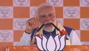 पदयात्रा ने युवराज को ही पैदल कर दिया