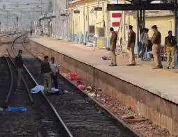  कालका एक्सप्रेस की चपेट में आकर 6 महिलाओं की मौत