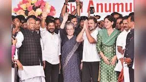 खरगे–सोनिया–राहुल को रेवंत रेड्डी ने दी तेलंगाना की राजनीतिक रिपोर्ट