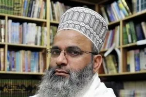 ब्रिटिश नागरिक बन चुके मौलाना पर यूपी में एफआईआर