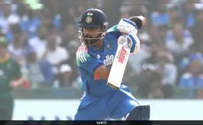 रायपुर में फिर चमका ‘किंग कोहली’