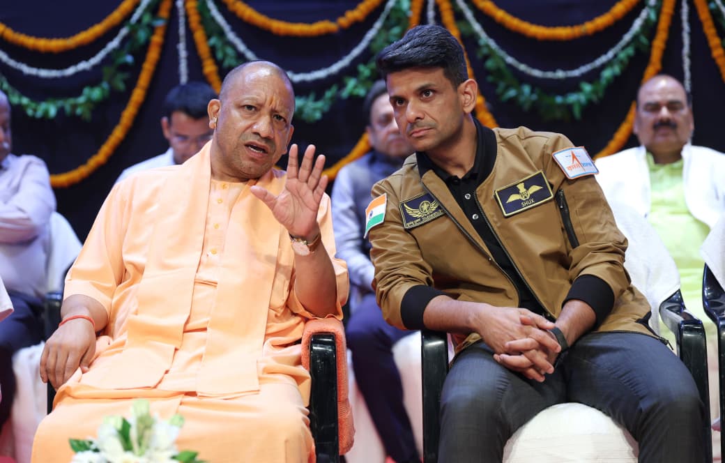 UP page Lead- CM Yogi with Shubhanshu Shukla - 2