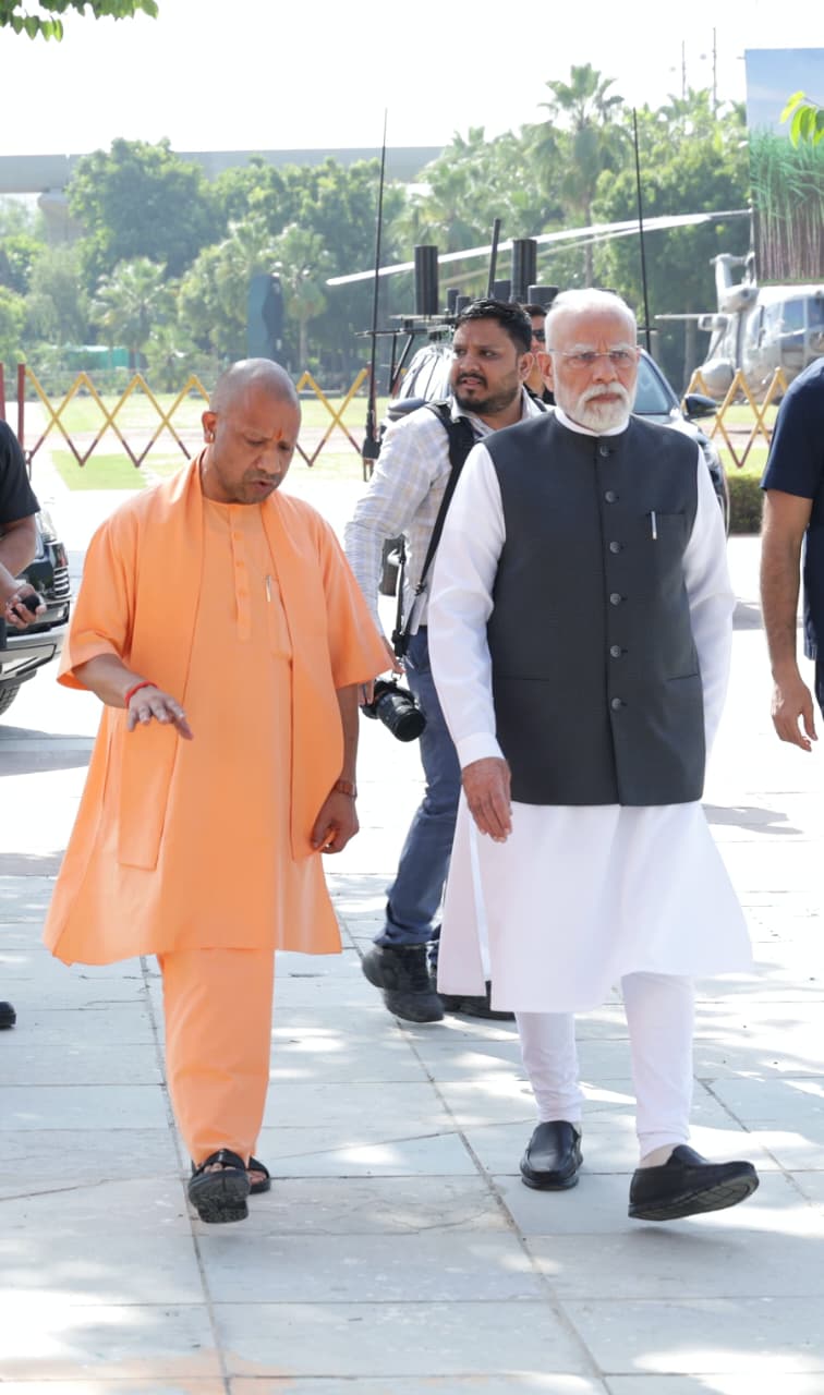 Modi and Yogi in Trade Show