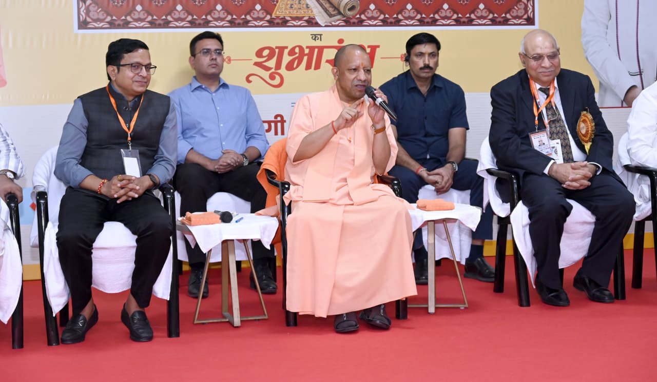 UP CM Yogi in Carpet Mela - 3