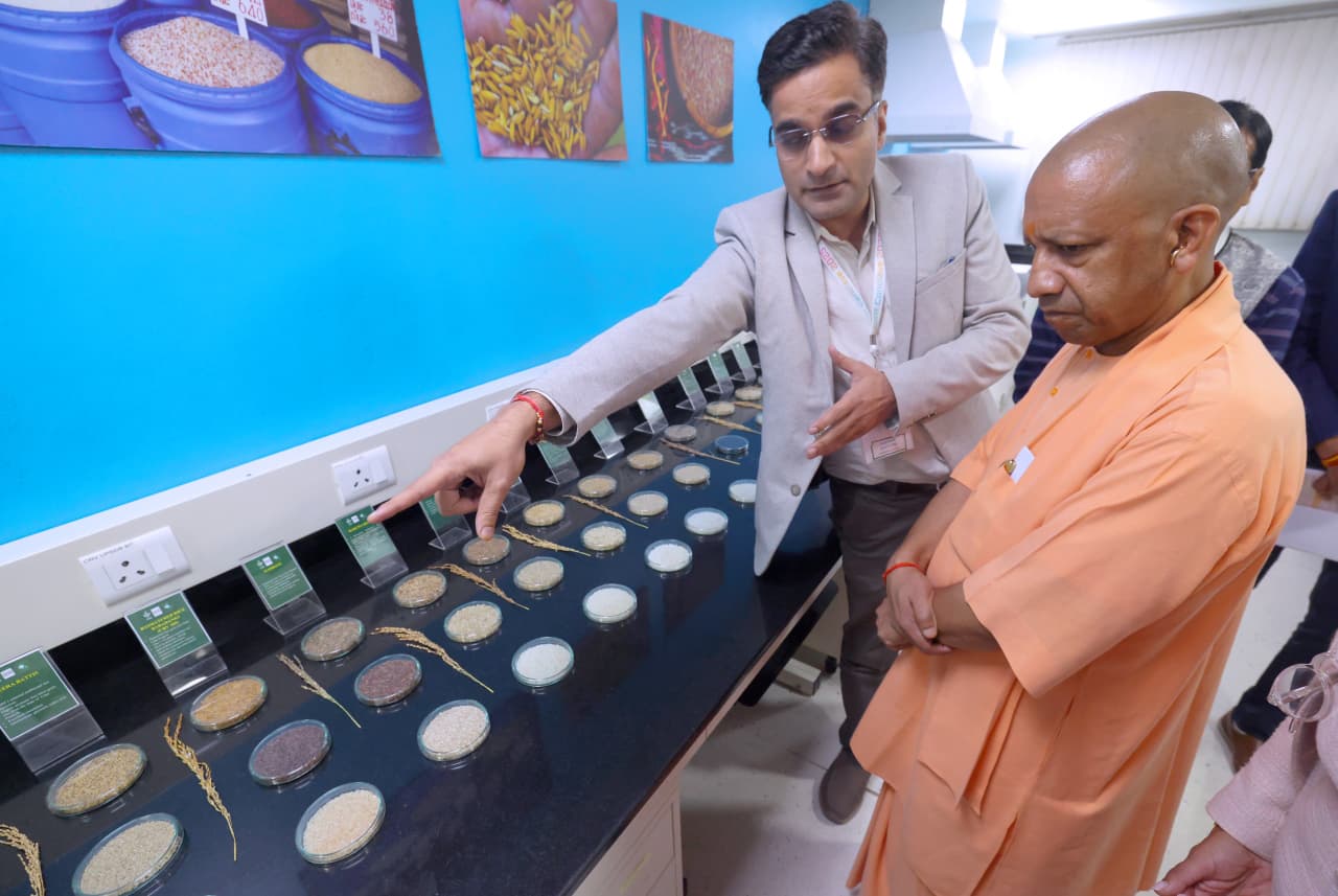 UP Direct seeded rice conclave me CM Yogi - 1